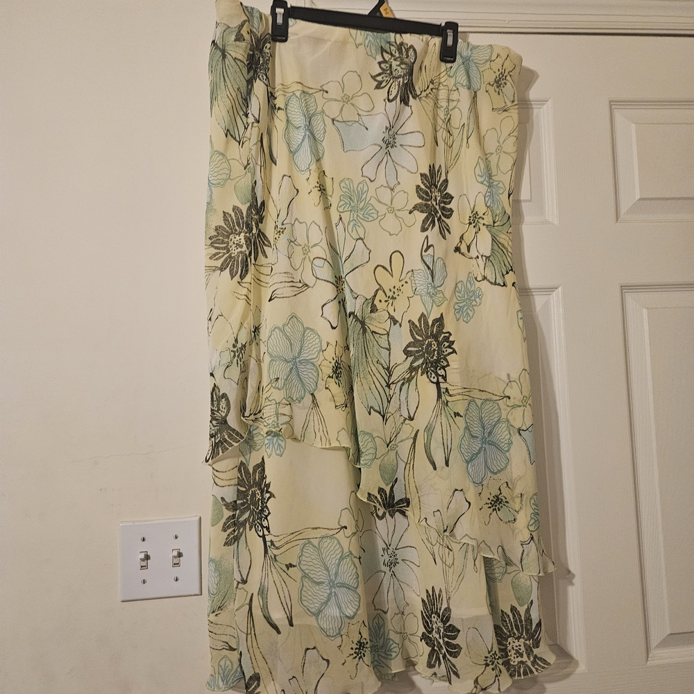 Floral Cream Skirt